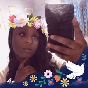 Meet your Posher, Riah