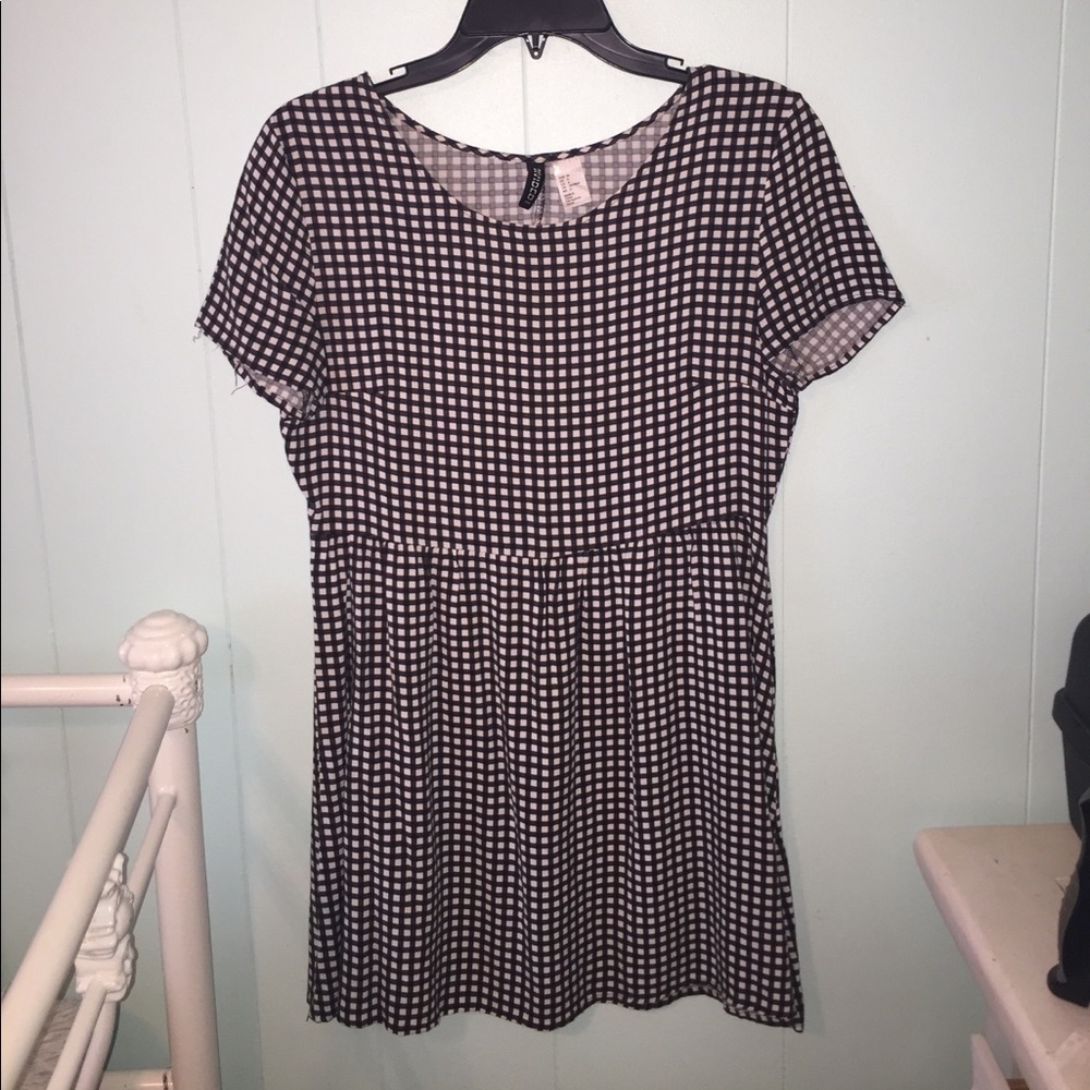 BLACK AND WHITE CHECKER PRINT BABYDOLL SHIFT DRESS