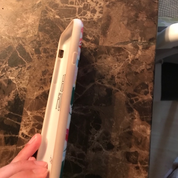 iPhone 6/7 case - Picture 3 of 3