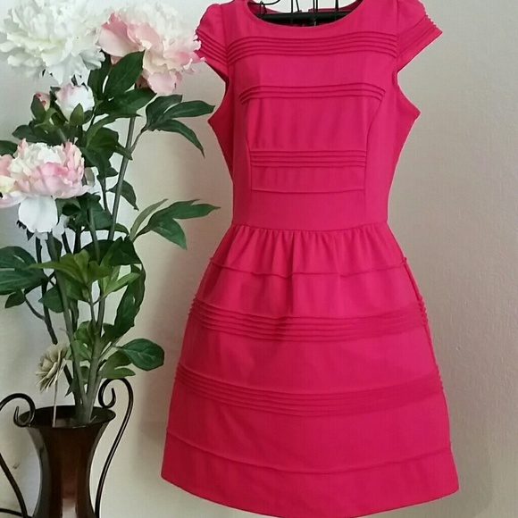 Elle Dresses & Skirts - 🆕ELLE Pink dress