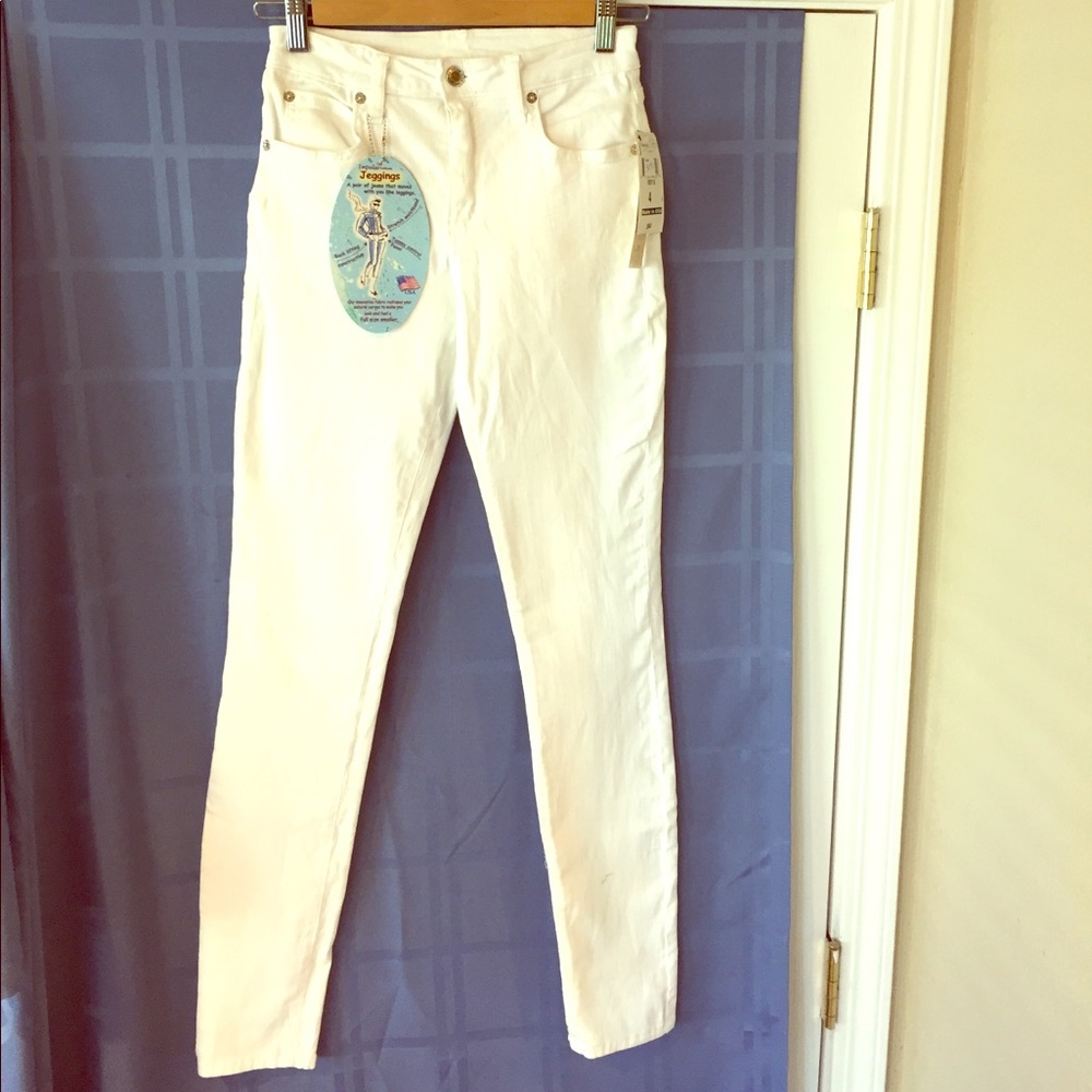 Impulse white junior jeggings