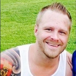 Meet your Posher, Derek