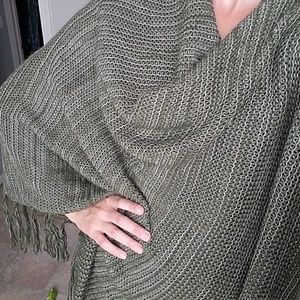 Lularoe LIMITED EDITION Mimi Green and White