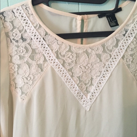 SUPER CUTE CREAM LACE EMBELLISHED MID SLEEVE TOP - Picture 2 of 4