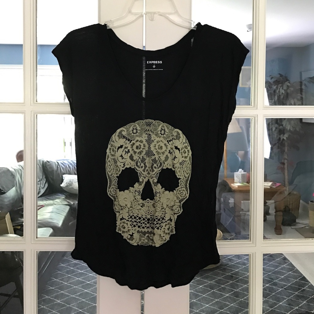 Skull Top