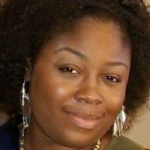 Meet your Posher, Nakia