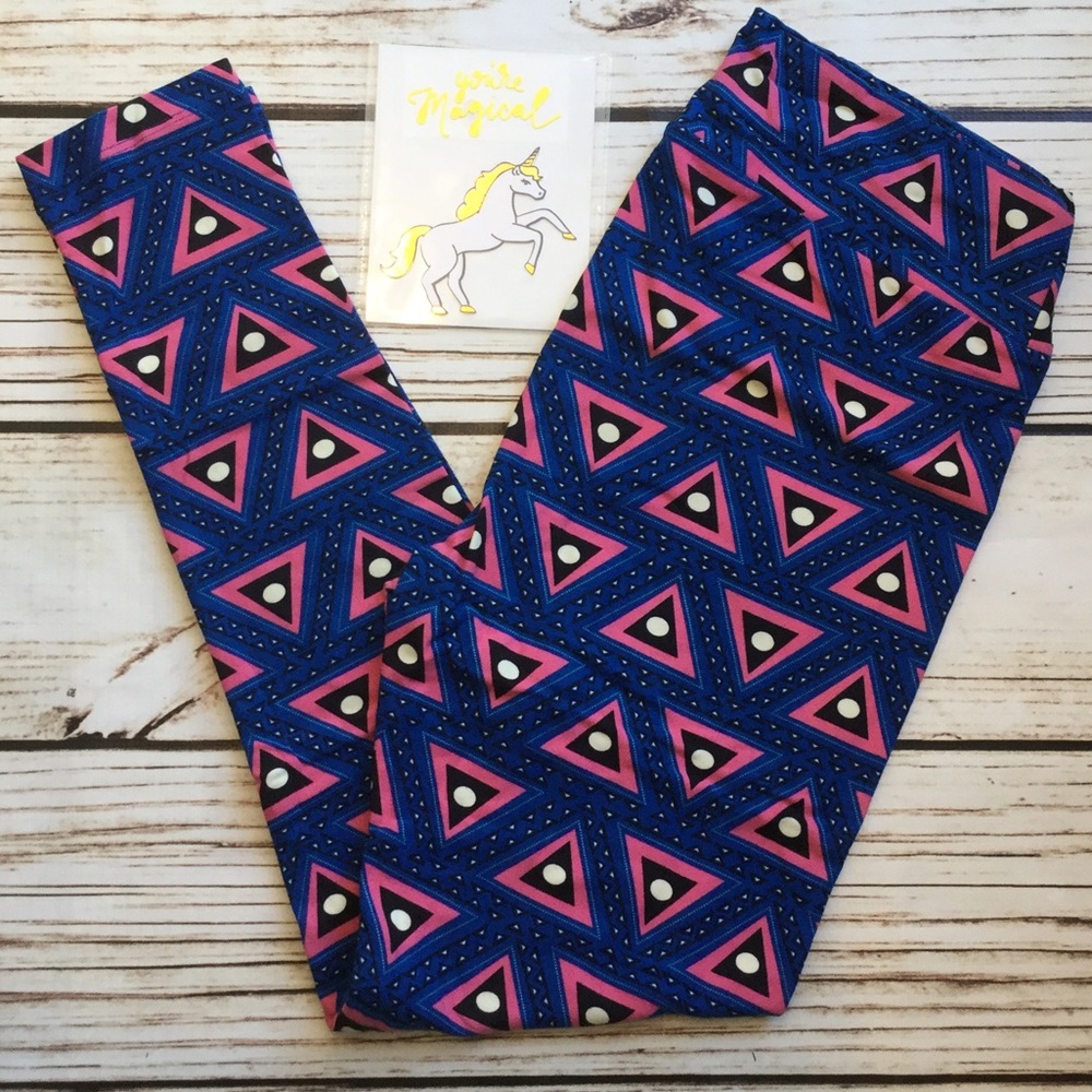 💙💗NWT TC geometric shaped leggings on blue