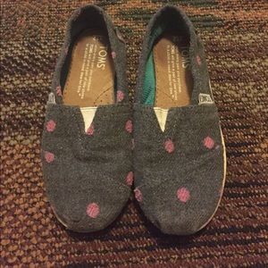 Polka dot toms