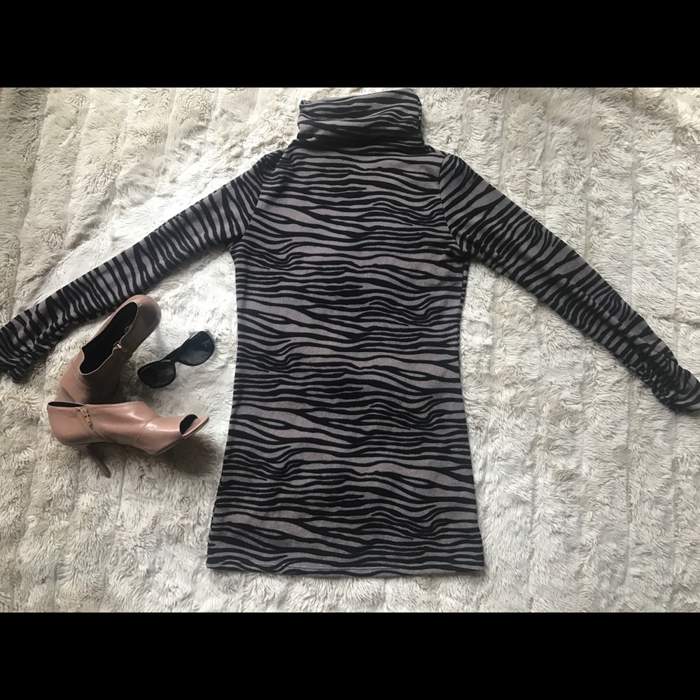 🌲Long TwentyOne Zebra Print Sweater