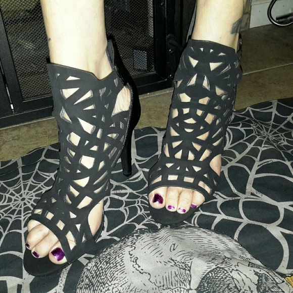 SOLD - Picture 3 of 5