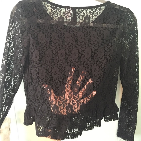BLACK LACE SHEER BACK RUFFLE BOTTOM LONG SLEEVE - Picture 4 of 4