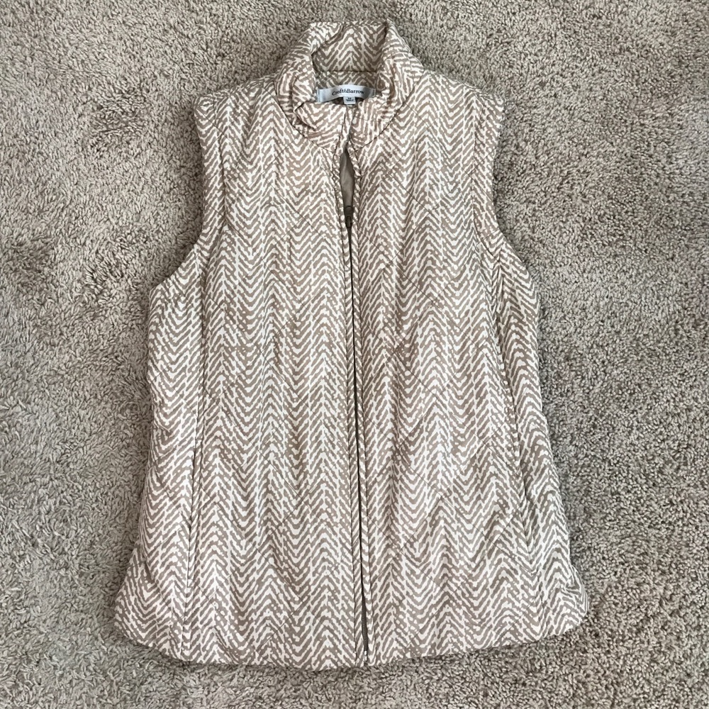 LAST CHANCE!! Vest - Beige and White with pockets!