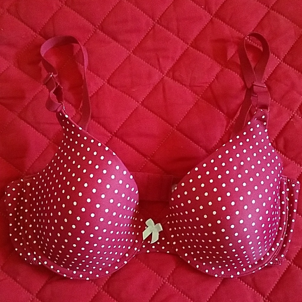 NWOT Maidenform Underwire Demi bra 34D