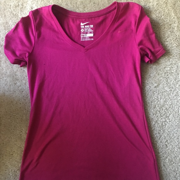 Nike Dri Fit Magenta V Neck Size XS - Picture 2 of 2