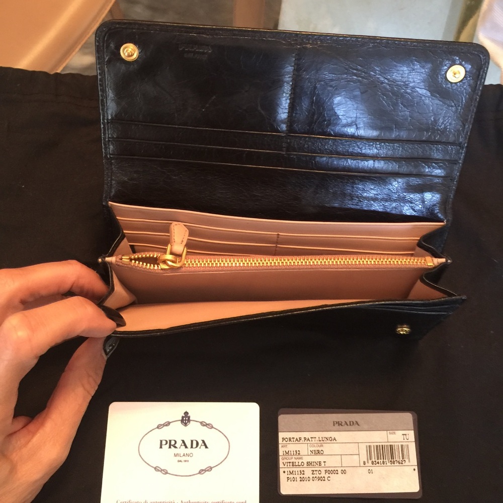 Prada Wallet - Picture 3 of 4