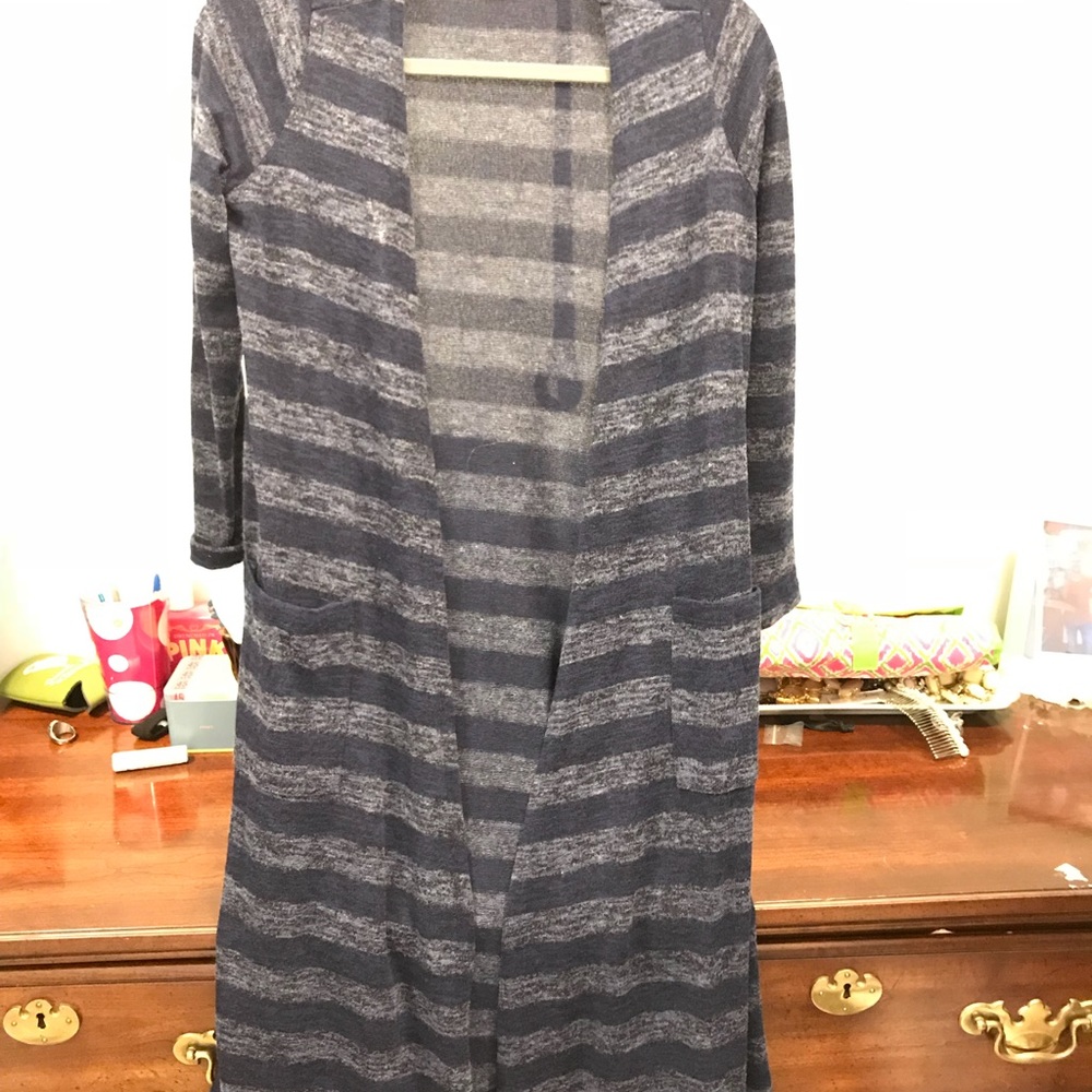 LuLaRoe Sarah hold for Alex A