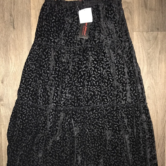 Pleats Collection Burnout Maxi - Picture 1 of 6
