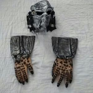Predator gloves and mask