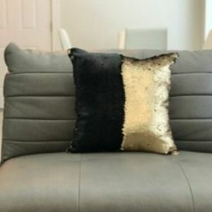 Throw pillow case