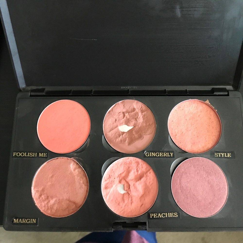 MAC blush palette