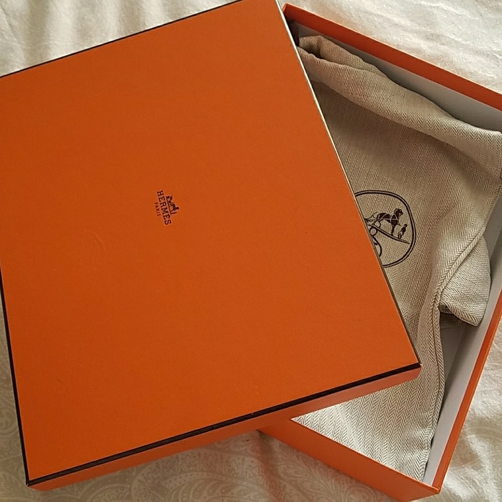 Hermes box