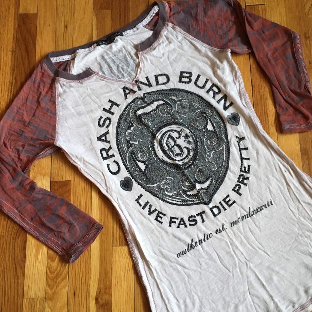 3/4 Length distressed shirt