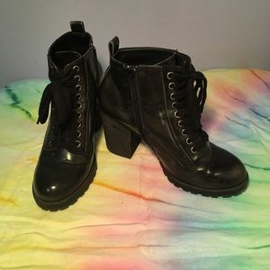 Black Steve Madden Andie Boots sz 8.5