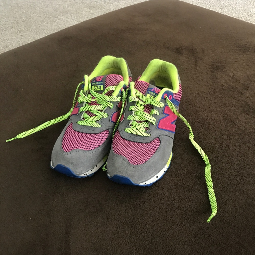 Sold!!!!! New balance Youth Tennis Shoes