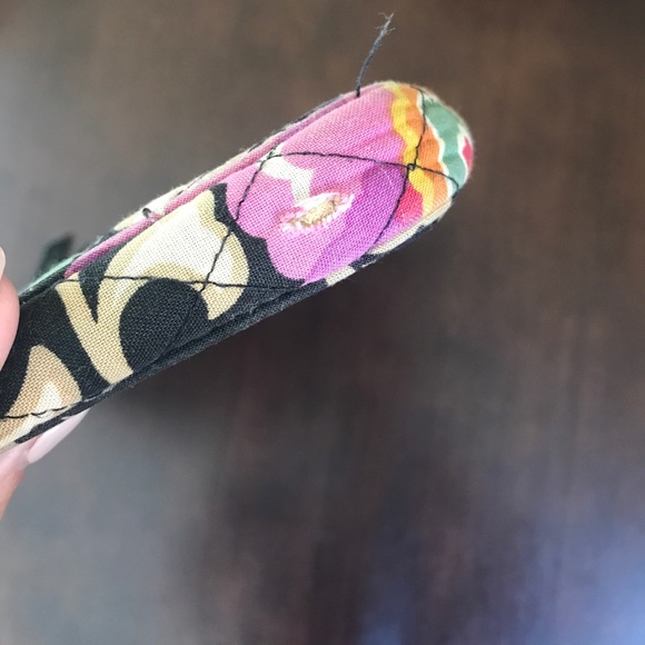 Vera Bradley 15" Laptop Case - Picture 3 of 4