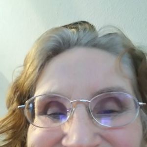 Meet your Posher, Debra