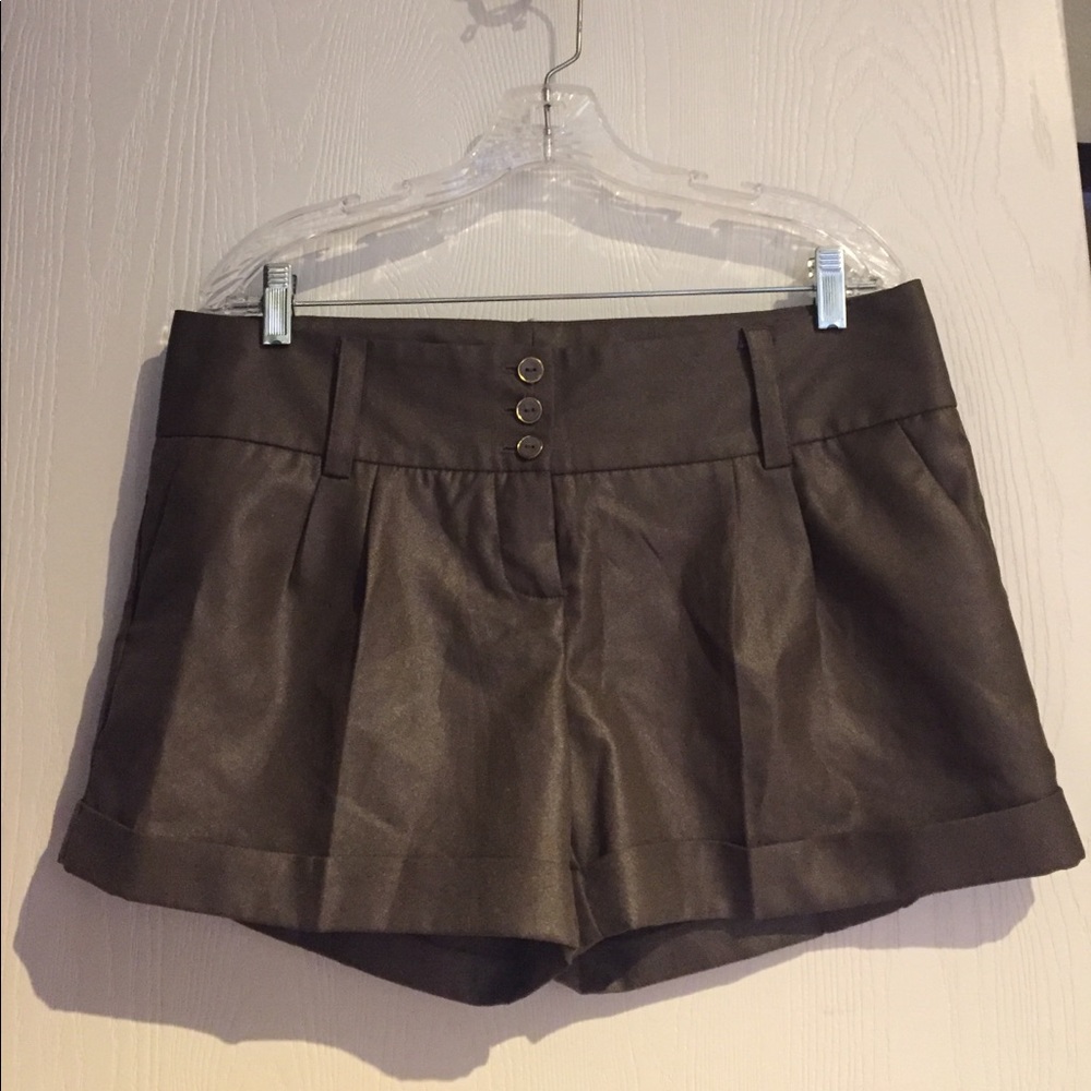 Brownish gray shorts