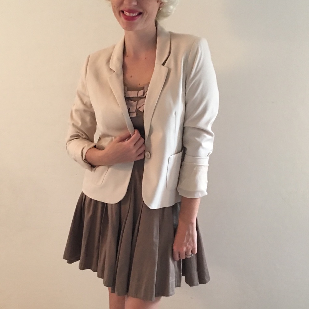 ♥️FINAL PRICE♥️ Cute H&M Blazer