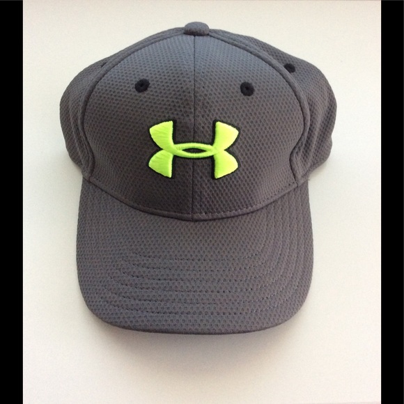under armor fitted hats