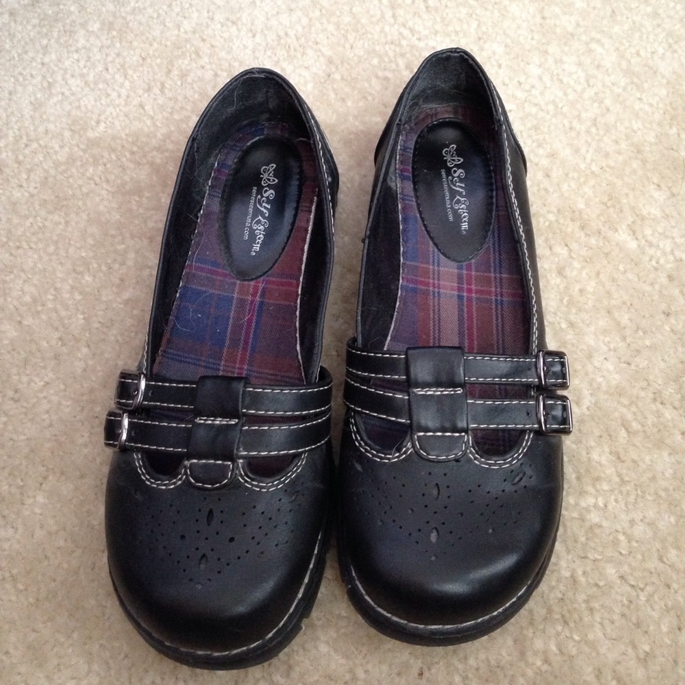 Self Esteem ladies Mary Jane shoes size 7