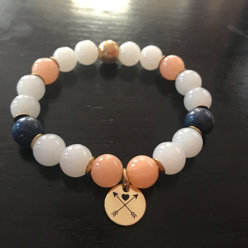 Arrow beaded bracelet