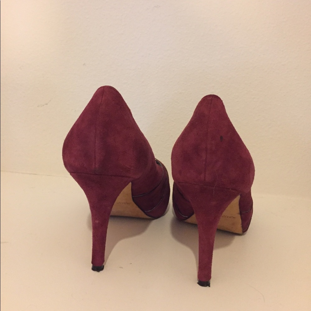 BOGO🔥 White House Black Market Heels