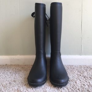 Rain boots