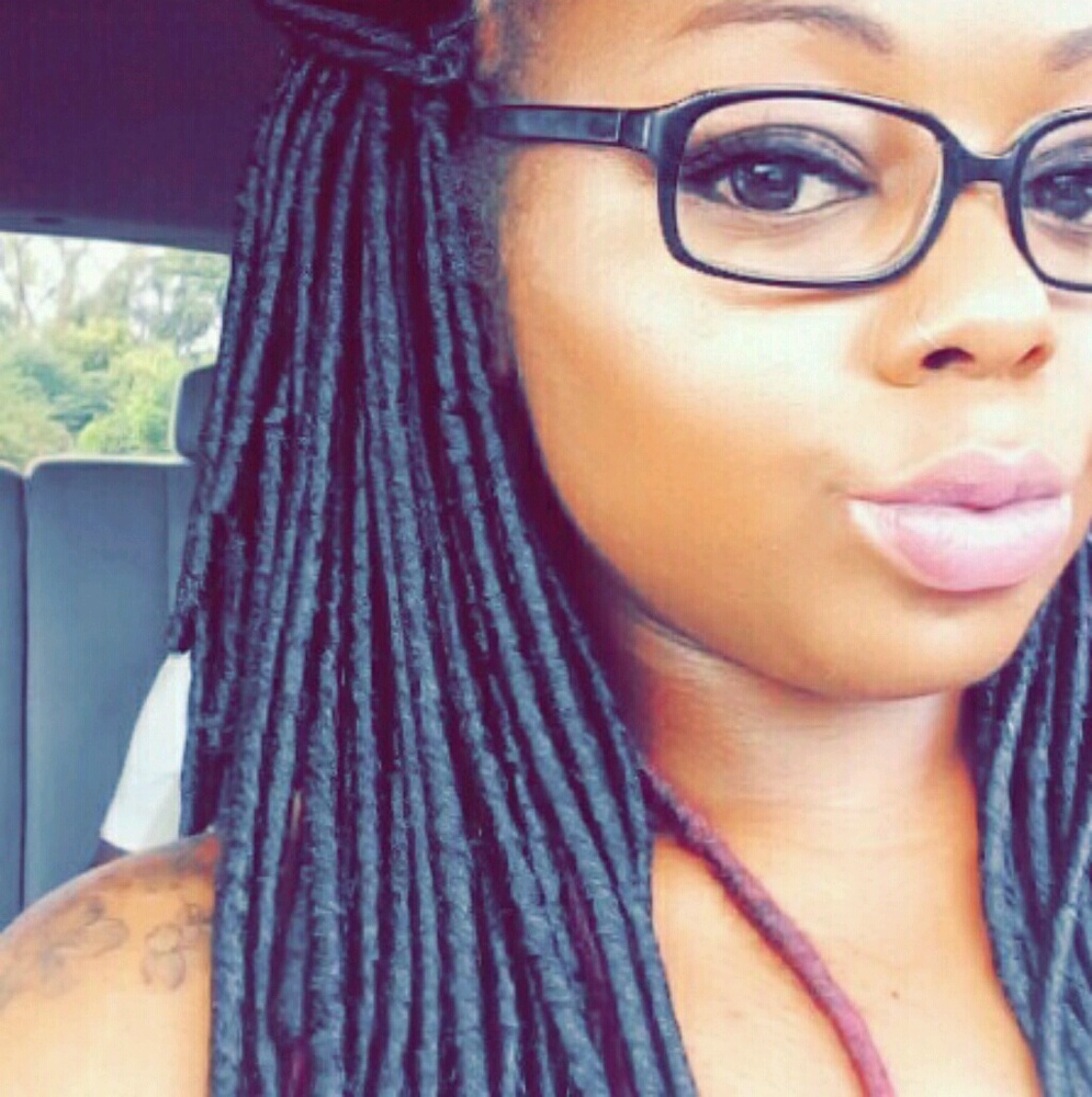 Meet your Posher, Lakreshia