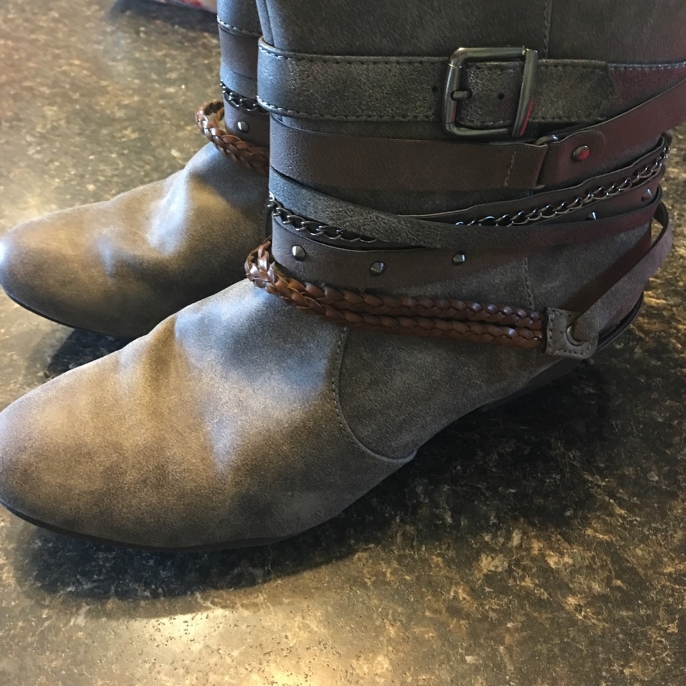 Ankle boots