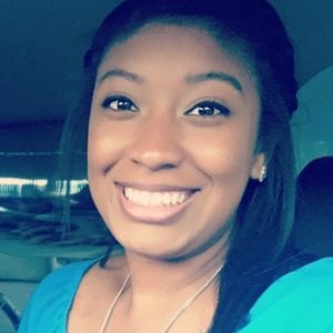 Meet your Posher, Ebony