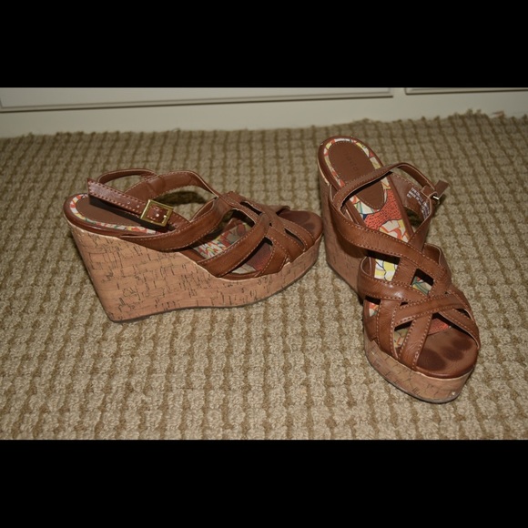 Madden girl wedges - Picture 2 of 4