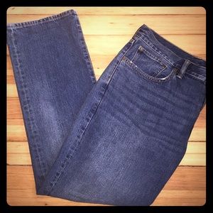 Like new Men's Gap Straight Fit Jeans. Size 36x30