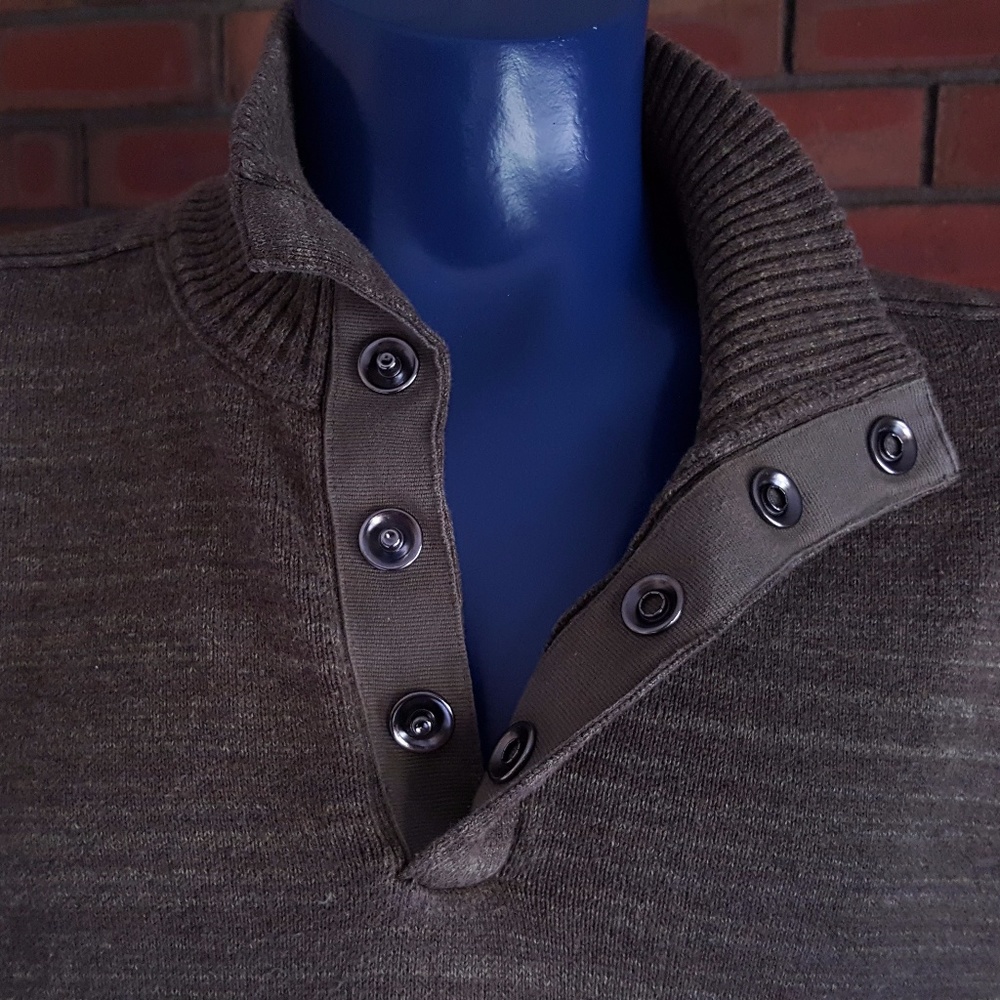 Calvin Klein Jeans 1/2 snap button sweater (XXL)