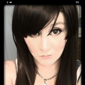 Meet your Posher, Hollie