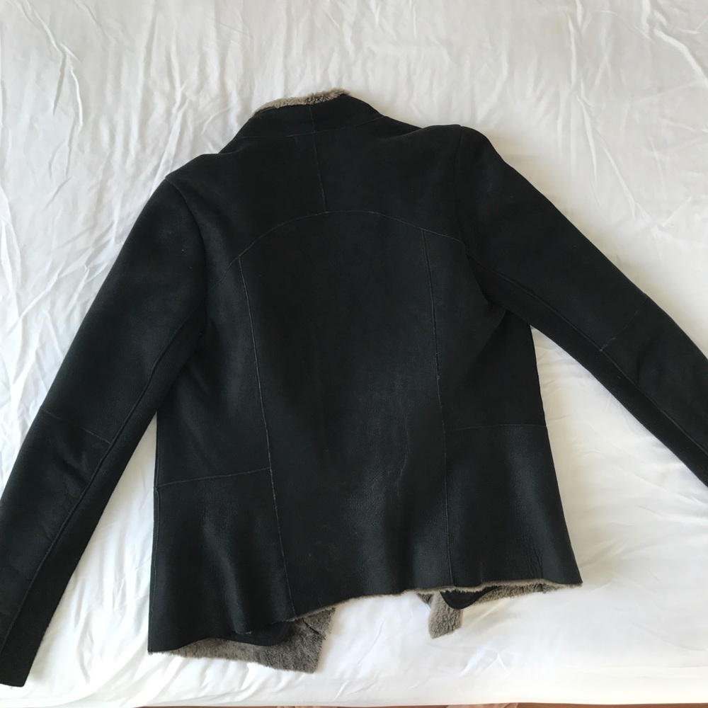 SOLD ON EBAY 🚫 VINCE Cascade Shearling Fur Jacket - Picture 6 of 8