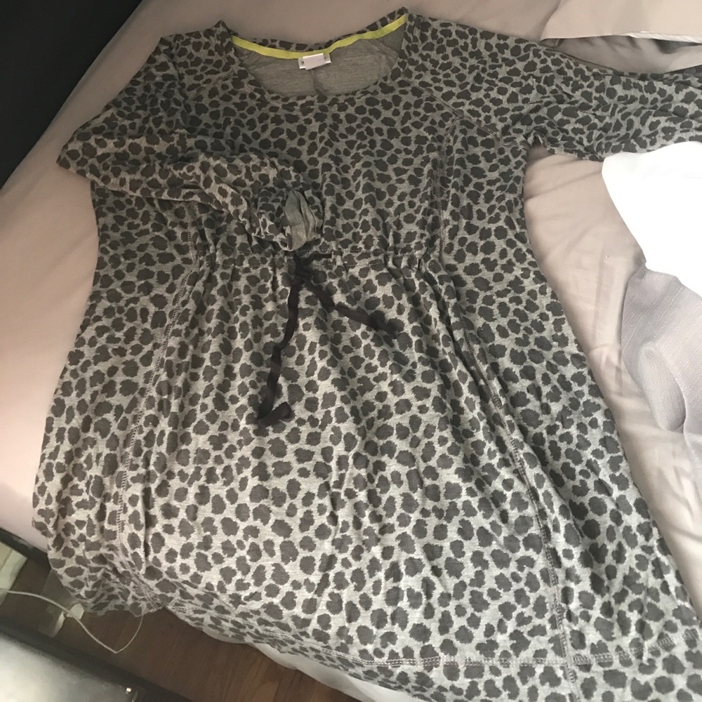 Motherhood Maternity French terry tunic size L