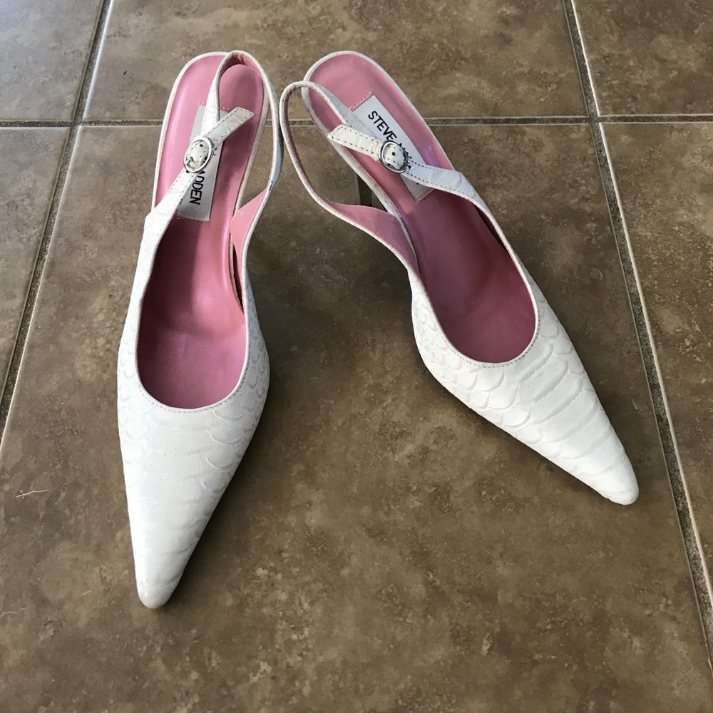 Steve Madden Tornadoe Size 6