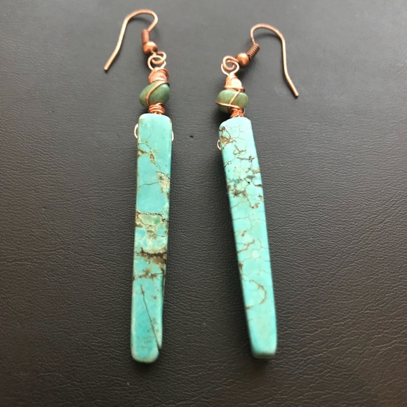 •Artisan Modernist Turquoise & Copper Earrings• - Picture 3 of 6
