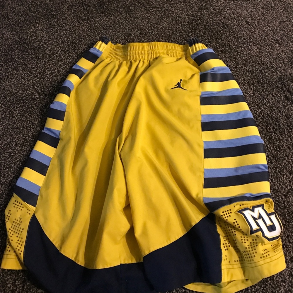 Jordan Marquette Yellow Basketball Shorts L