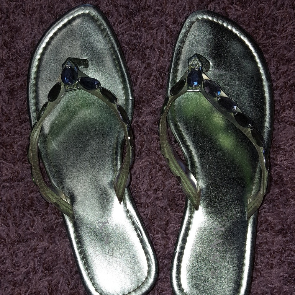 Flip flops